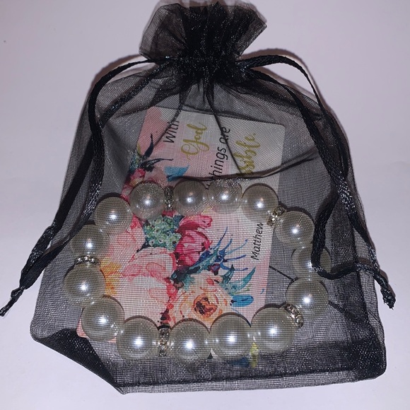 First Lady Bracelet - Picture 6 of 6